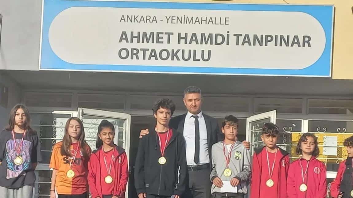 Cumhuriyet Koşusu Ödülleri Öğrencilerimize Verildi